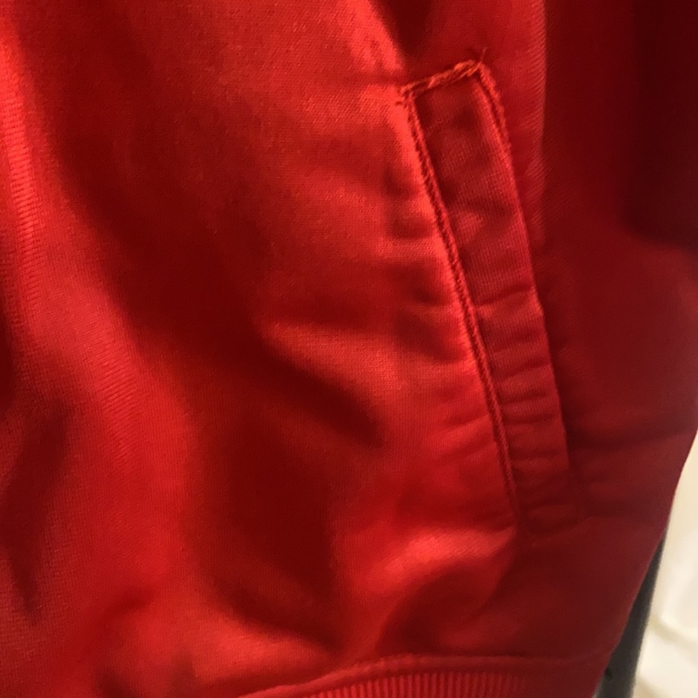Red jacket. Size L. - Picture 4 of 7